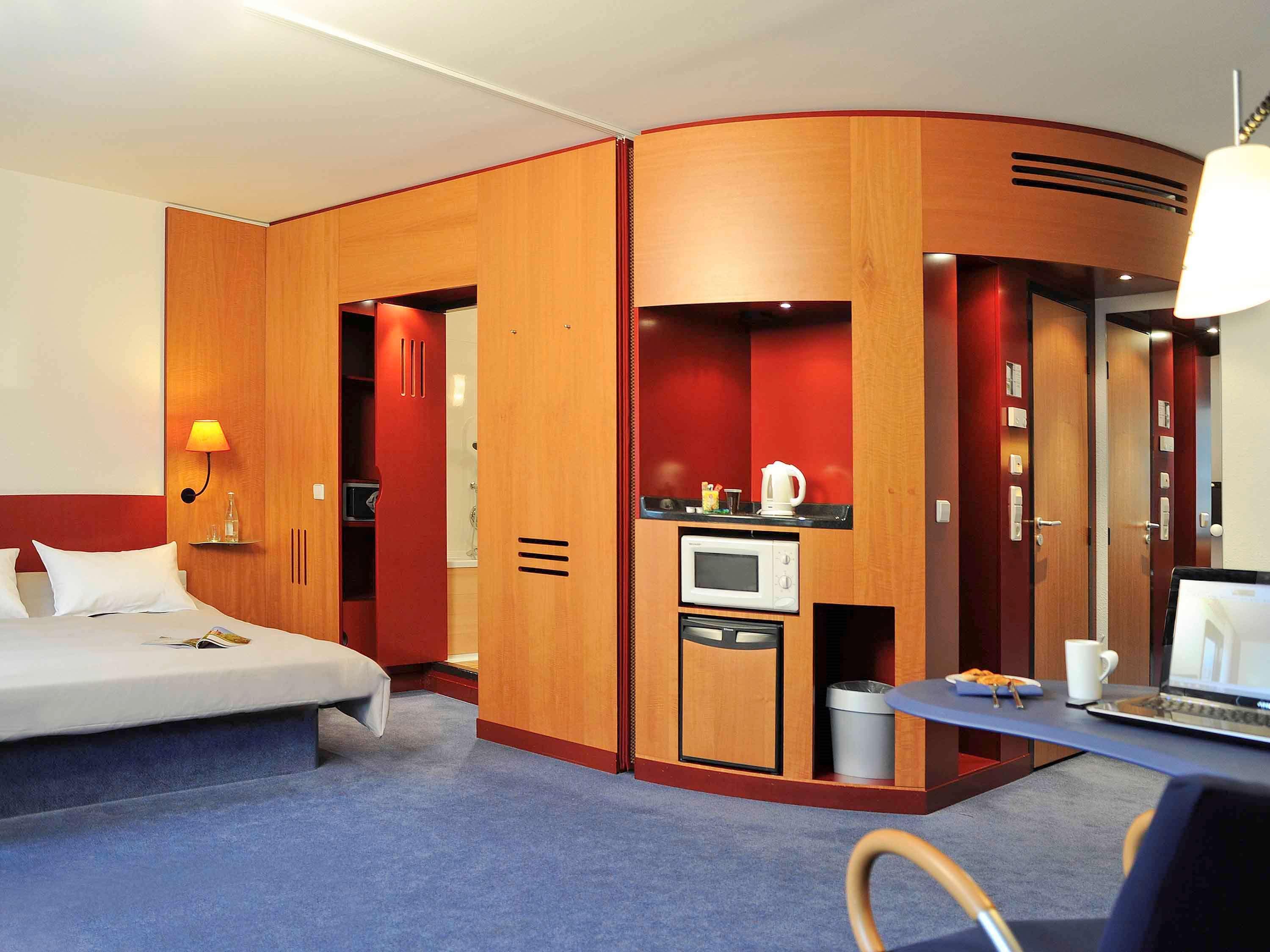 Novotel Suites Muenchen Parkstadt Schwabing Exterior foto