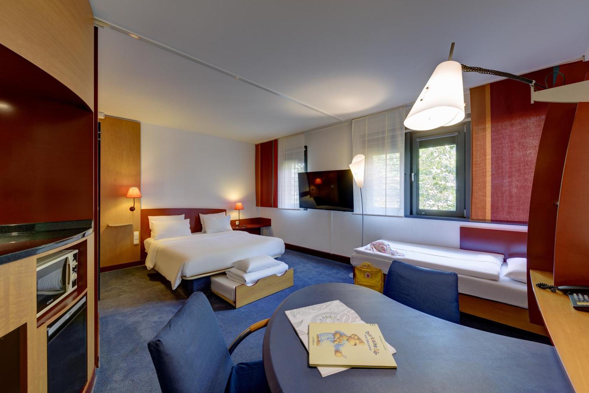 Novotel Suites Muenchen Parkstadt Schwabing Exterior foto