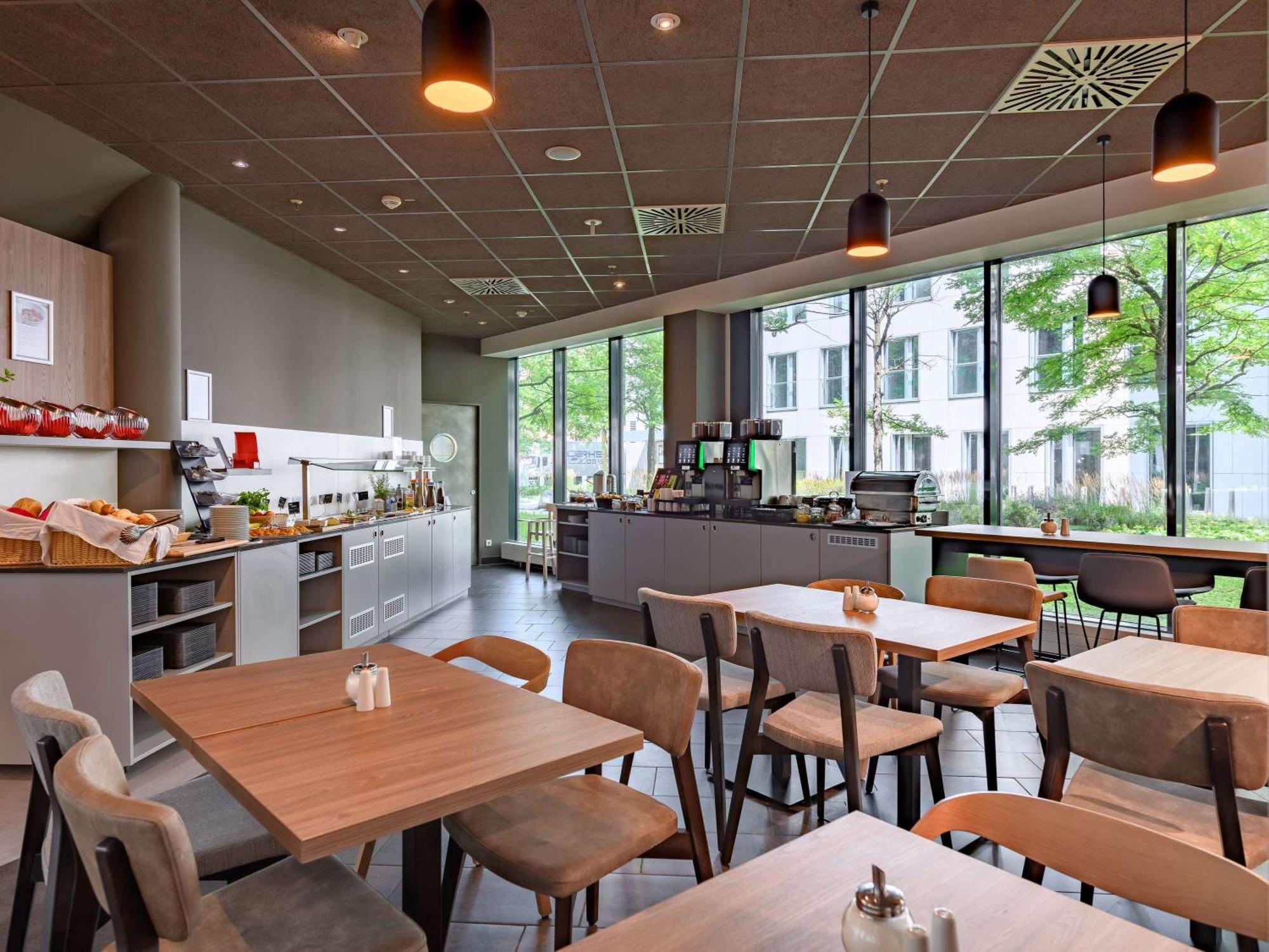 Novotel Suites Muenchen Parkstadt Schwabing Exterior foto