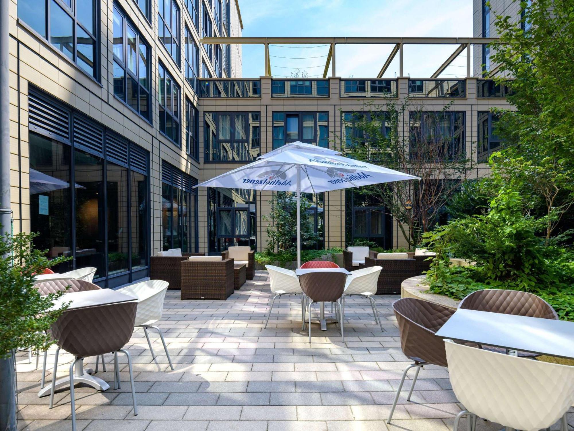 Novotel Suites Muenchen Parkstadt Schwabing Exterior foto