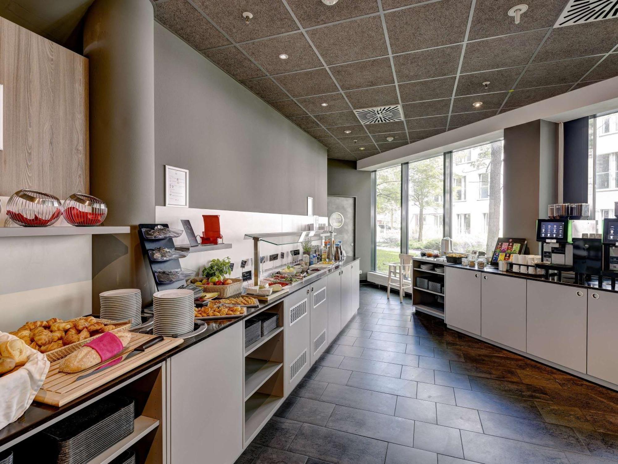 Novotel Suites Muenchen Parkstadt Schwabing Exterior foto