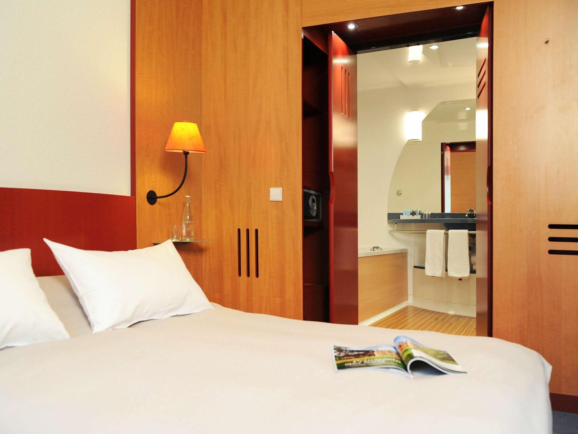 Novotel Suites Muenchen Parkstadt Schwabing Exterior foto