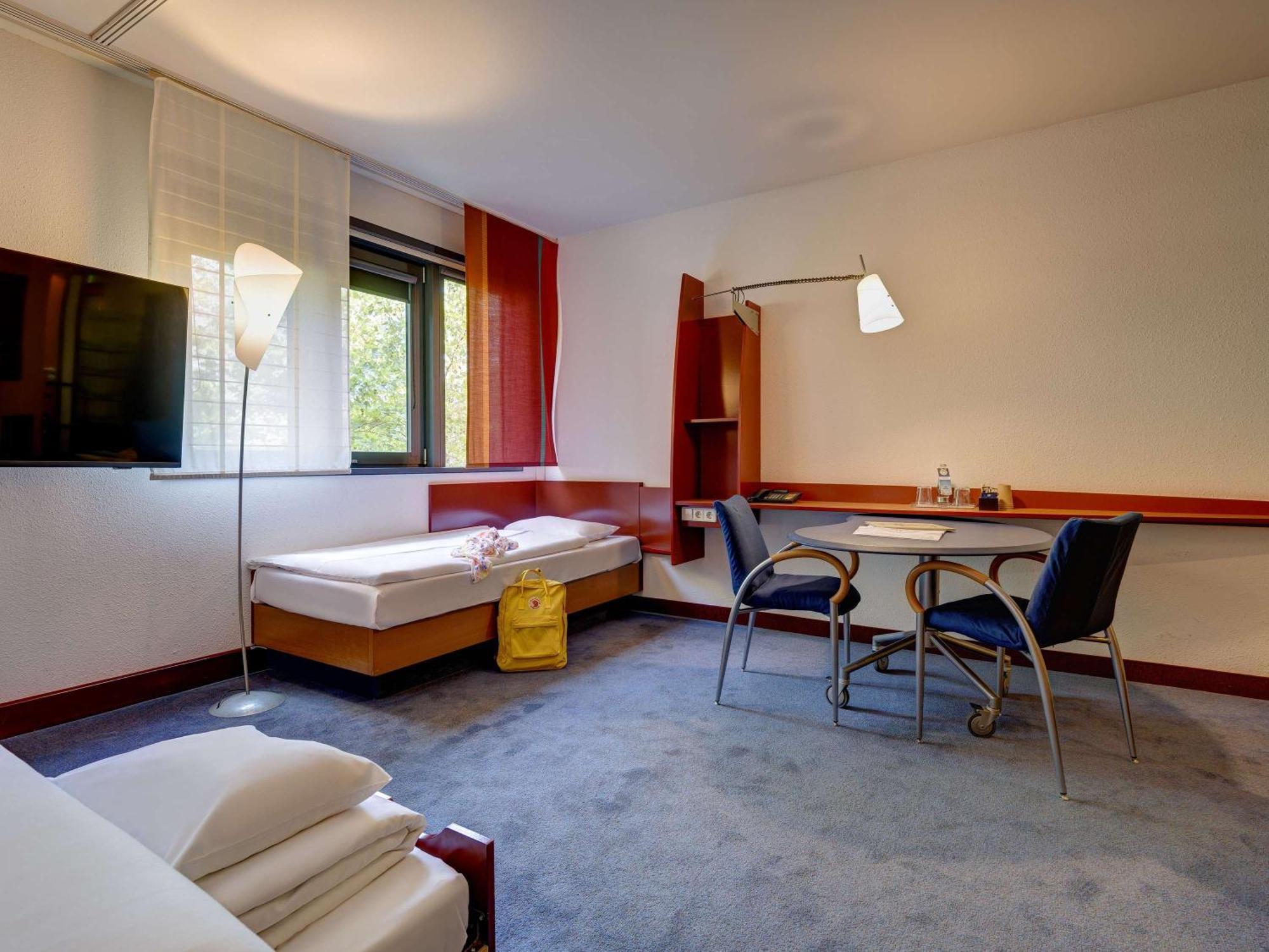 Novotel Suites Muenchen Parkstadt Schwabing Exterior foto