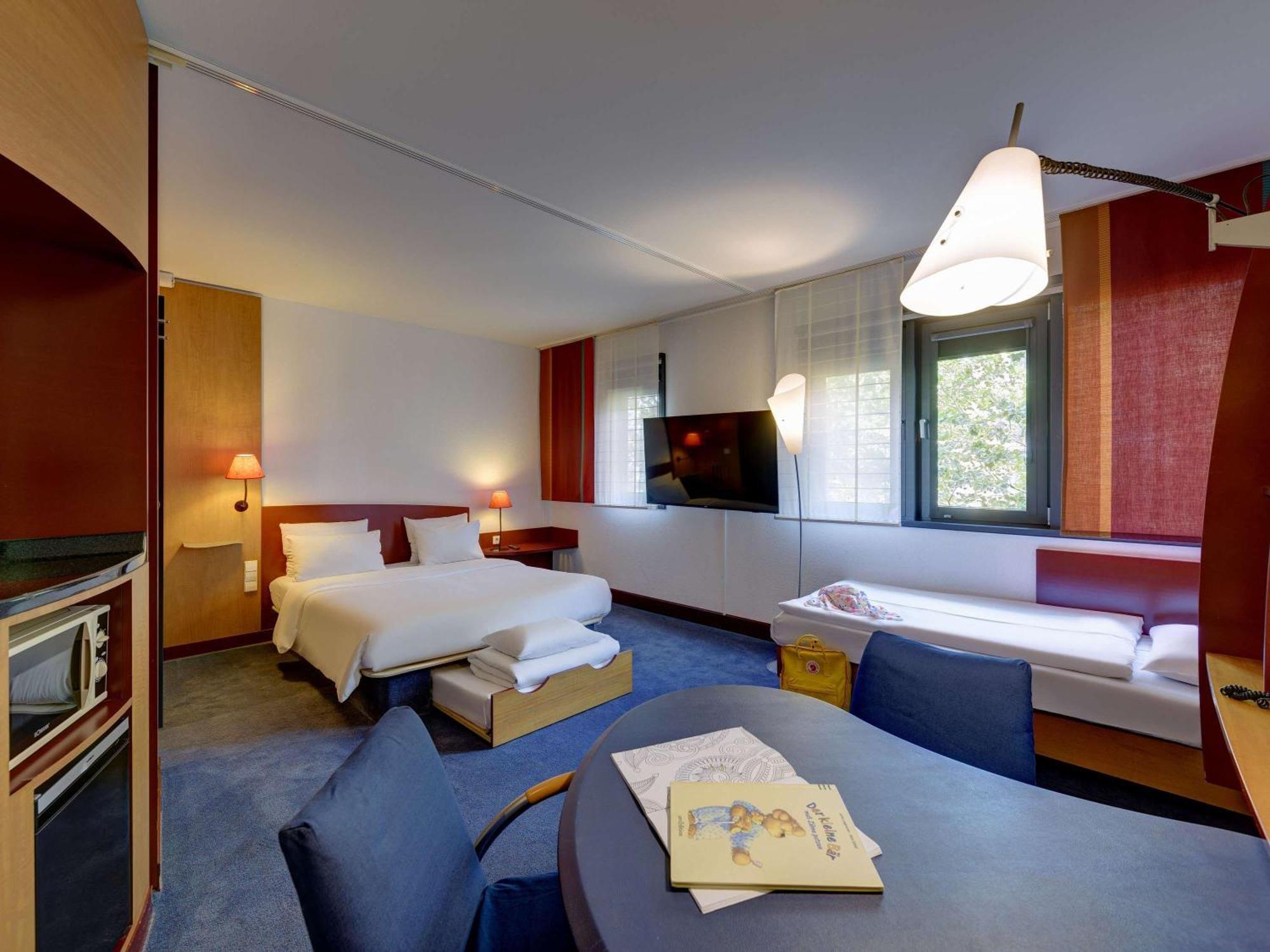 Novotel Suites Muenchen Parkstadt Schwabing Exterior foto